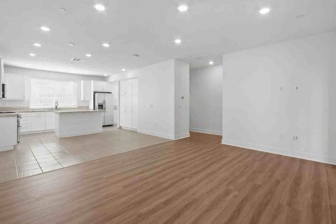 4325 Blazing Star Way - Photo 7 of 19
