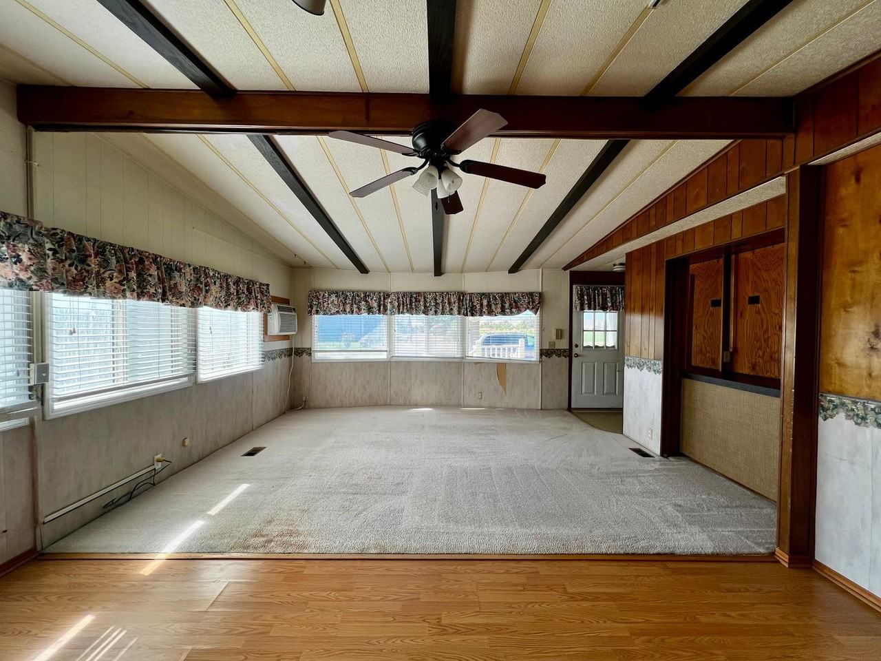 1402 Hickory Rd - Photo 2 of 19