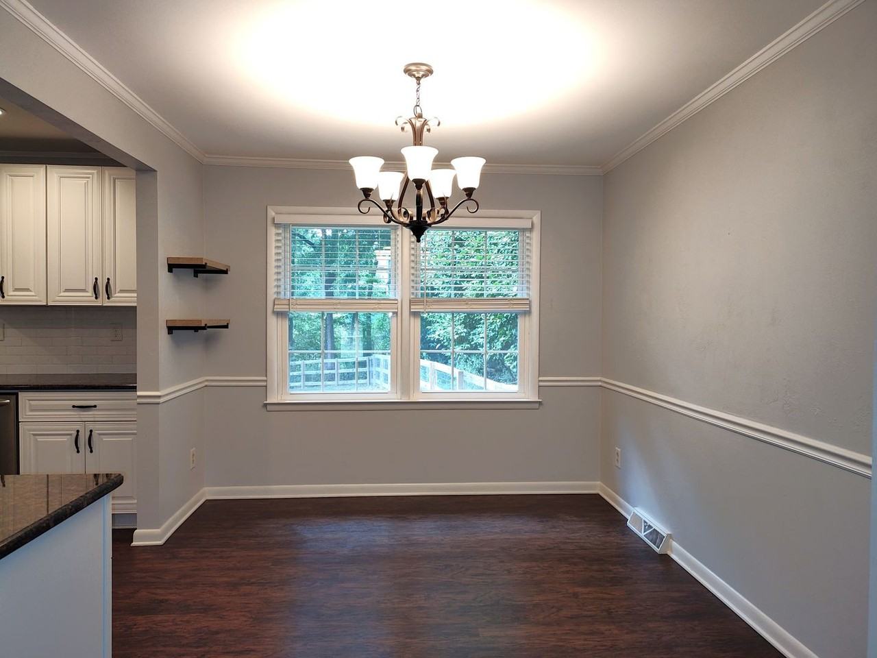 5812 Donegal Dr - Photo 6 of 26