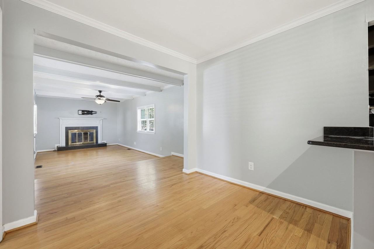 301 N 9th St - Photo 3 of 50
