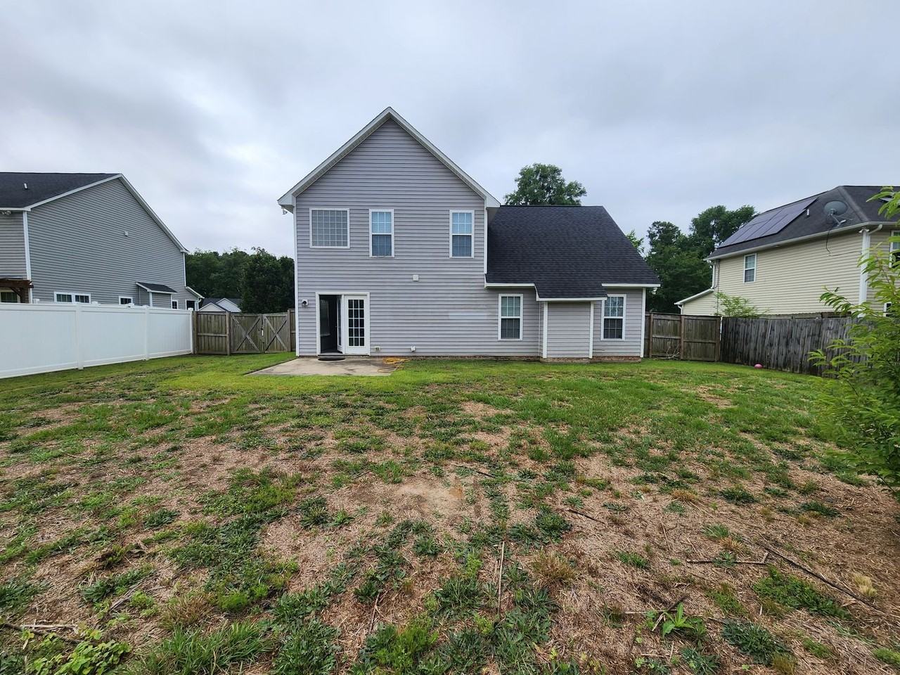 5716 Scarecrow Ct - Photo 4 of 32