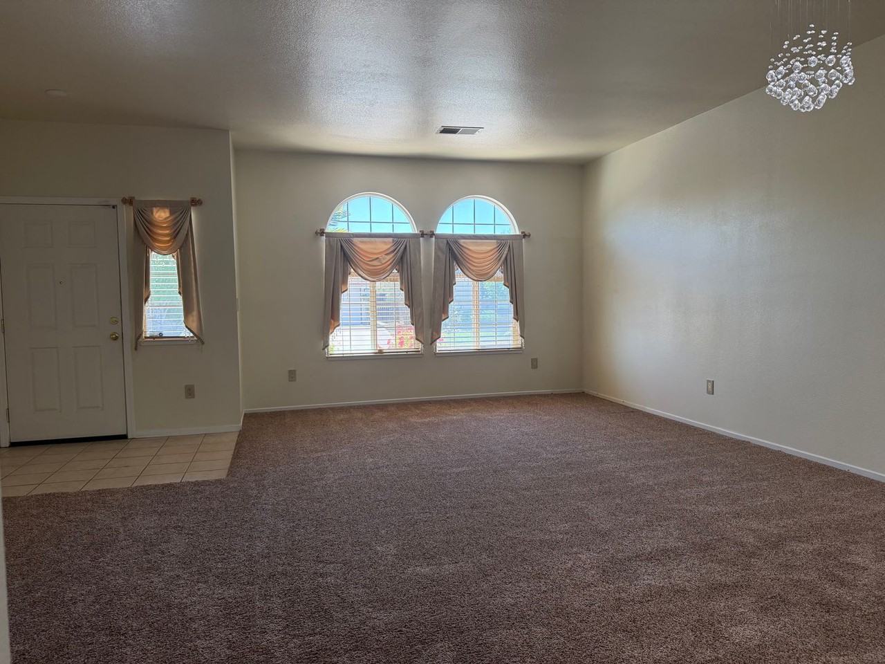 1947 Expedition Way - Photo 4 of 34