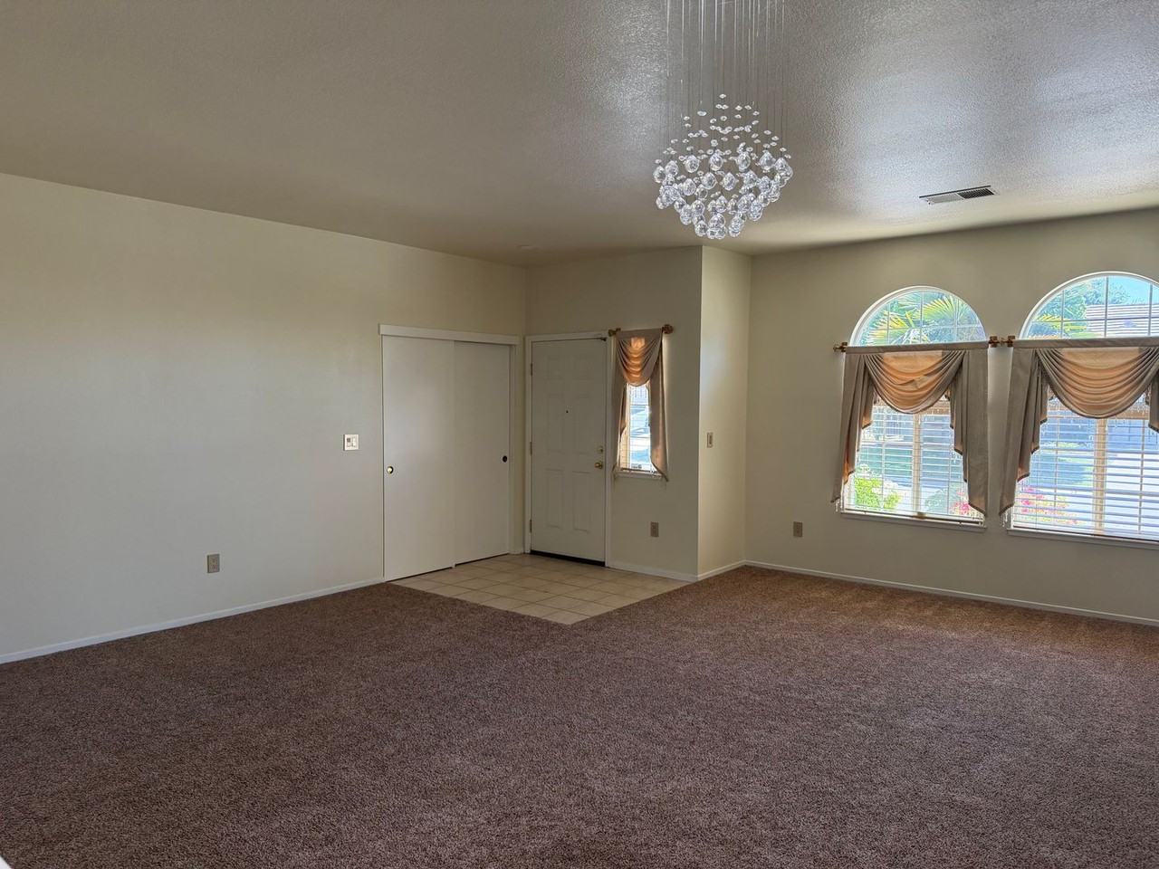 1947 Expedition Way - Photo 5 of 34