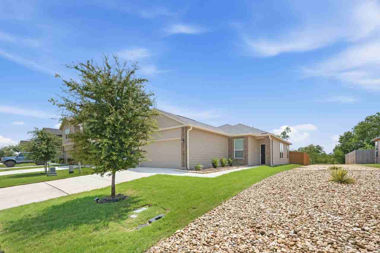 4015 Casita Mia St - Photo 3 of 37