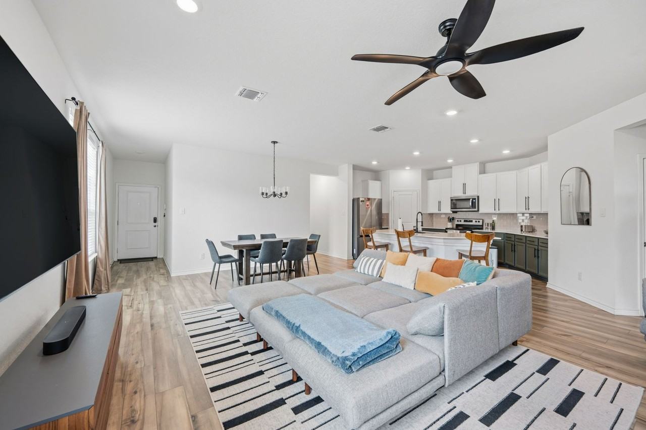 4015 Casita Mia St - Photo 6 of 37