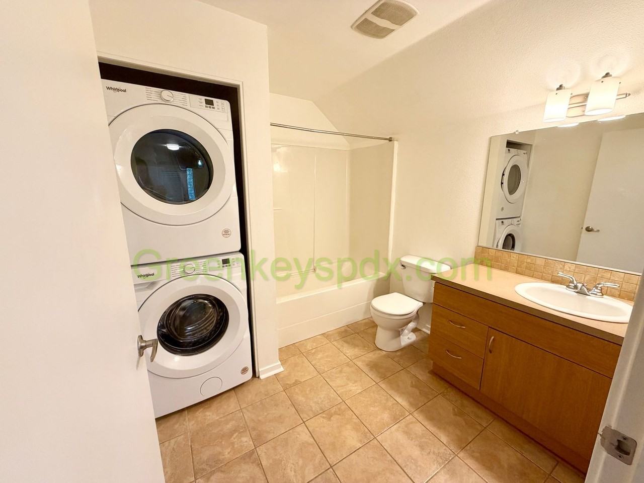 8514 N Central St - Photo 4 of 14