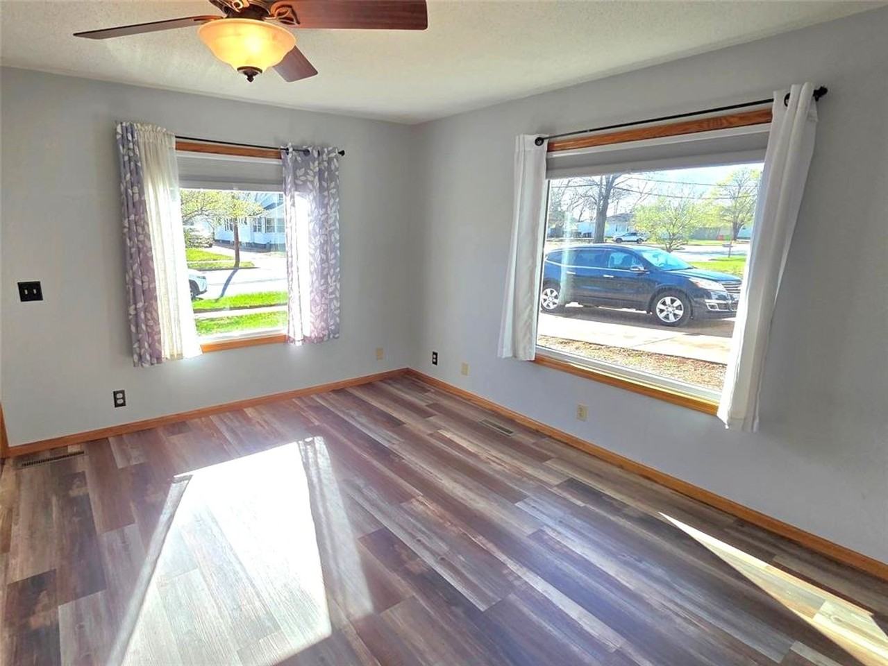 816 Starr Ave - Photo 7 of 25