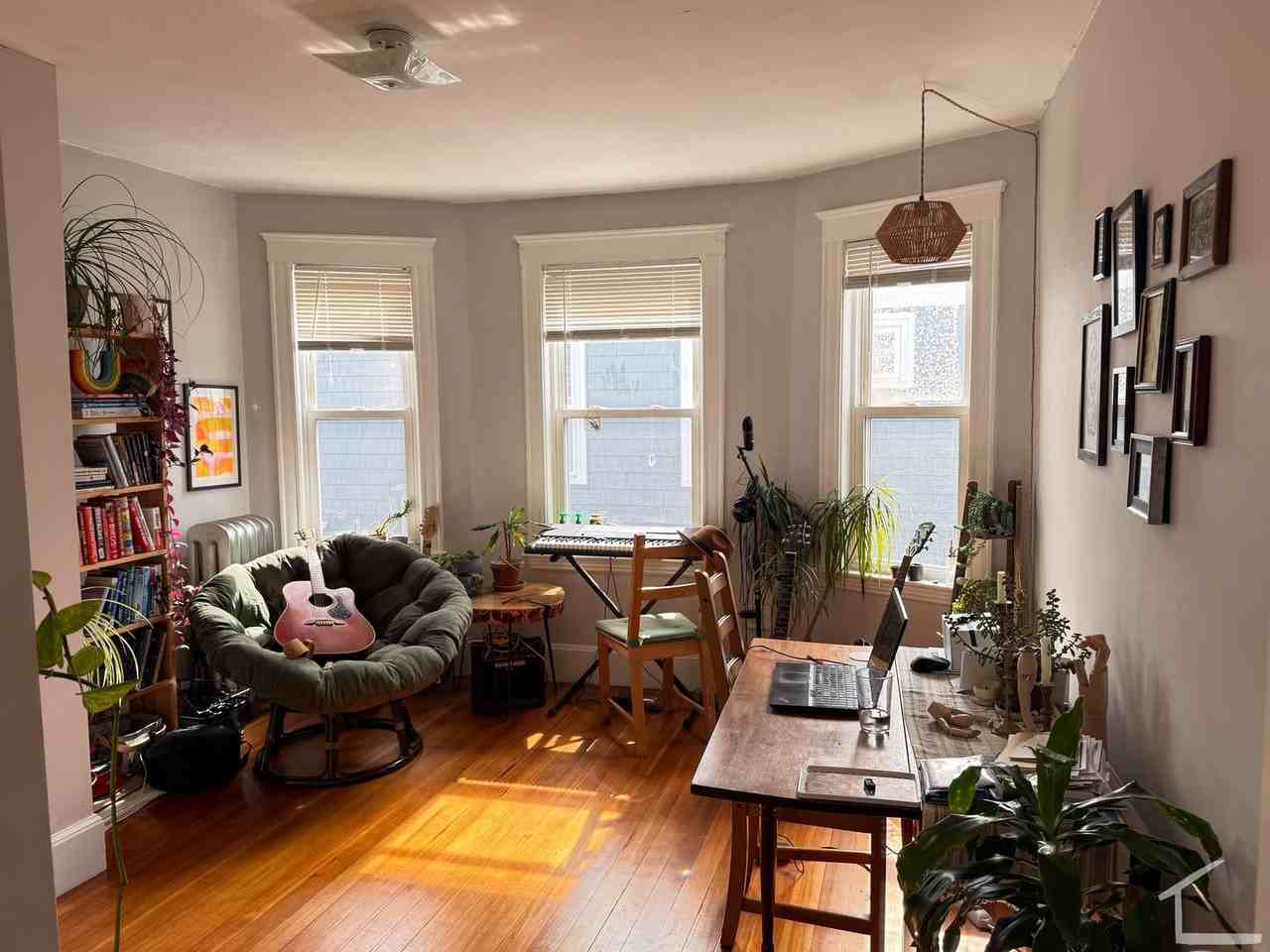 36 Fairbanks St - Photo 7 of 13