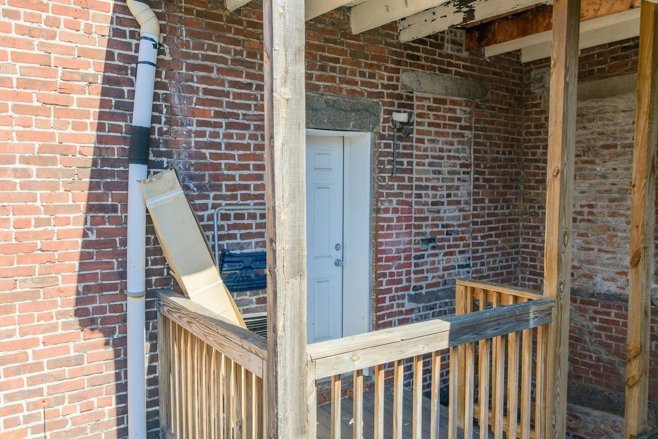 28 Chelsea St - Photo 5 of 10