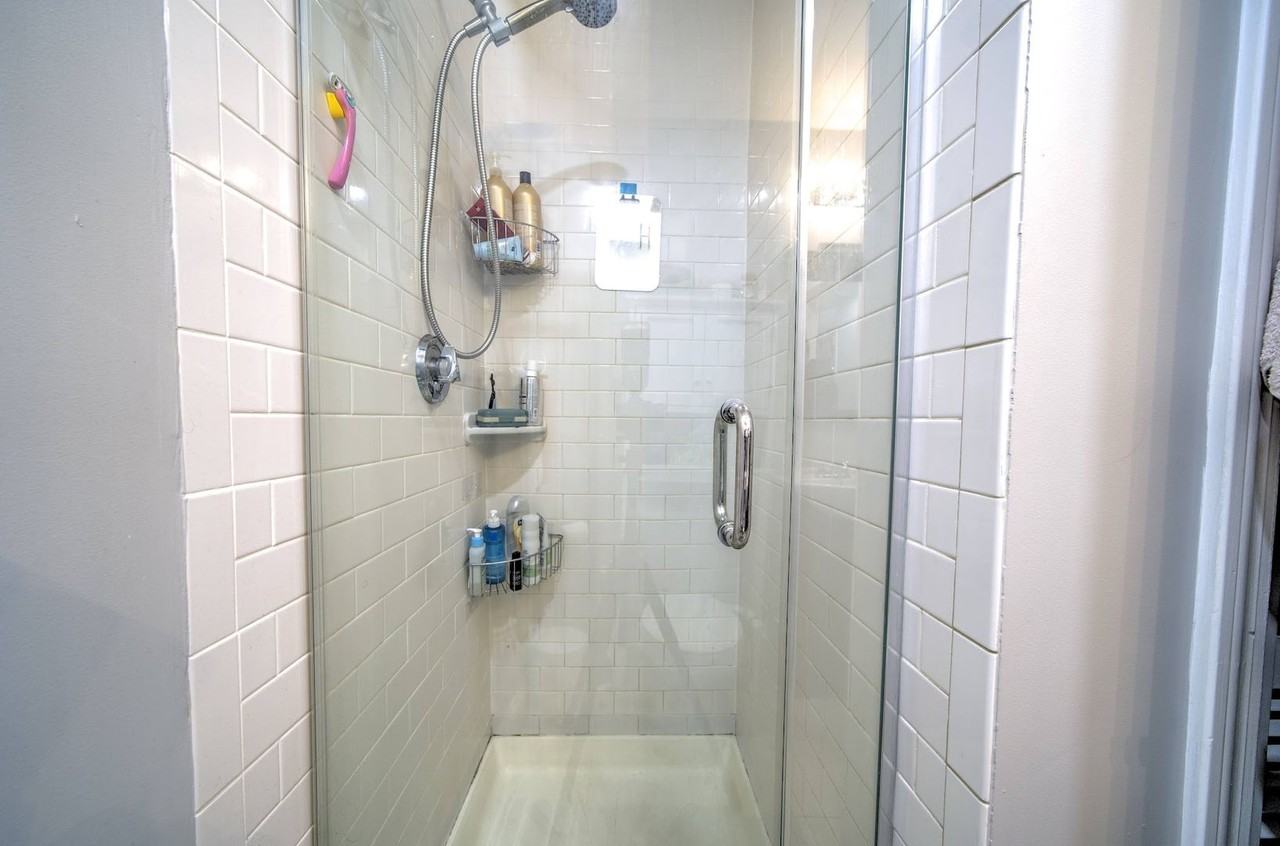 28 Chelsea St - Photo 7 of 10