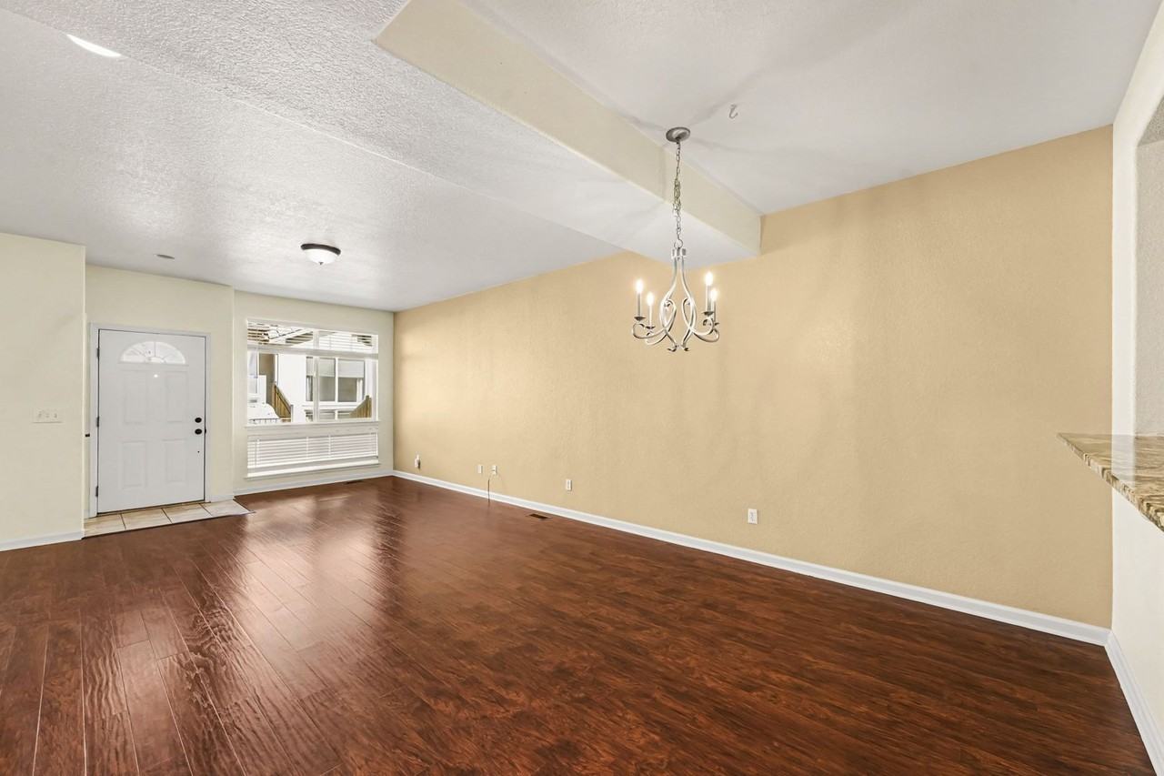 4452 S Auckland Ct - Photo 6 of 25