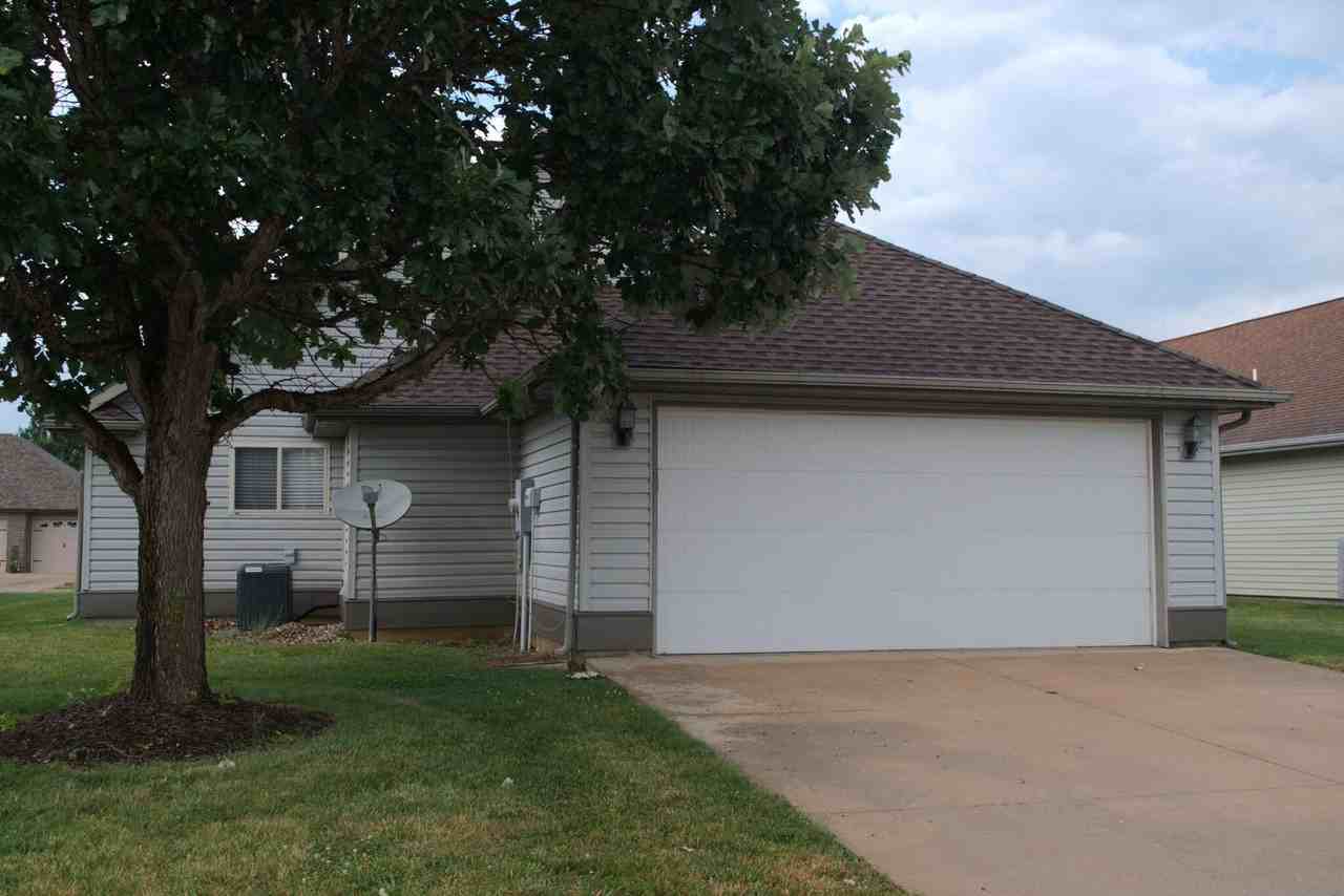 106 Corcoran Dr - Photo 5 of 27