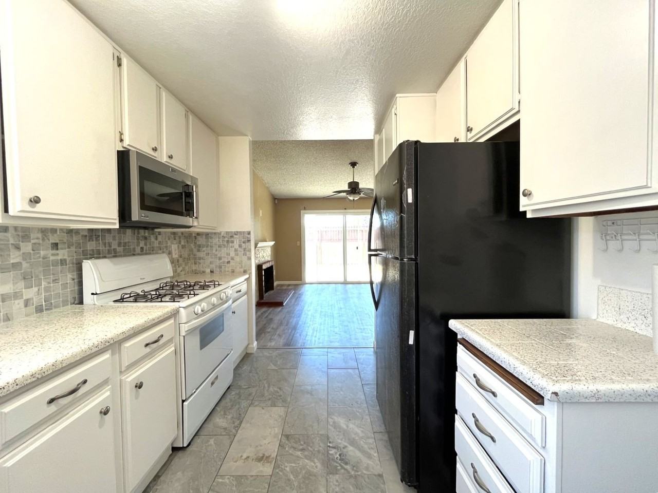 3177 17th St - Photo 3 of 29
