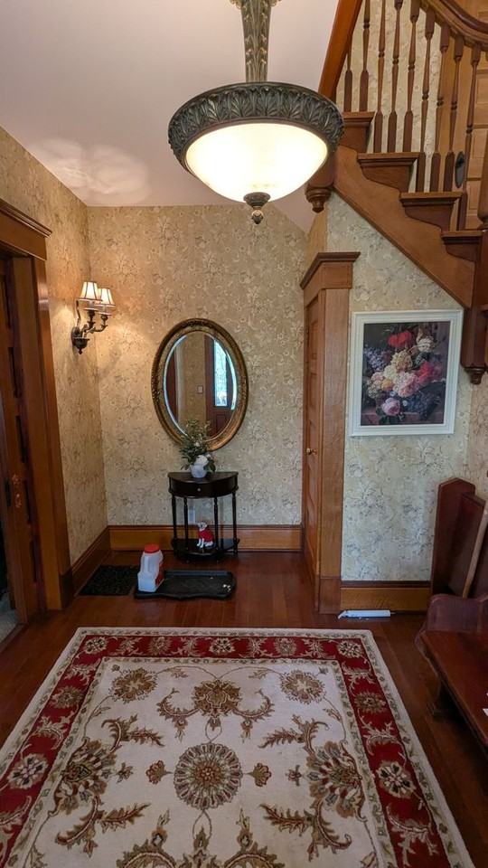212 Chestnut Ave Ne - Photo 5 of 47