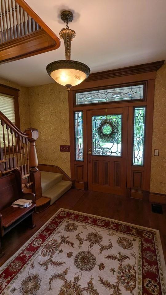 212 Chestnut Ave Ne - Photo 6 of 47