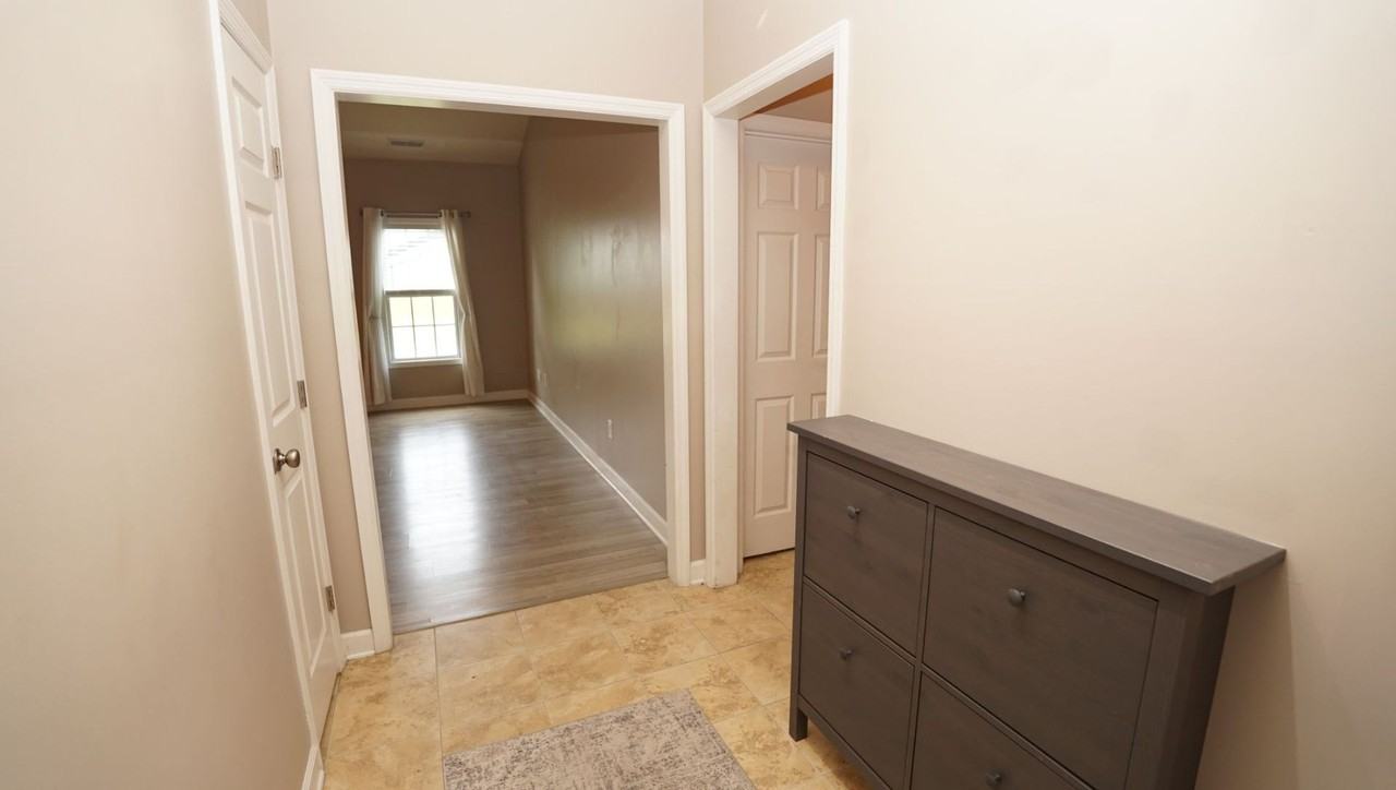 147 Moonstone Ct - Photo 4 of 38