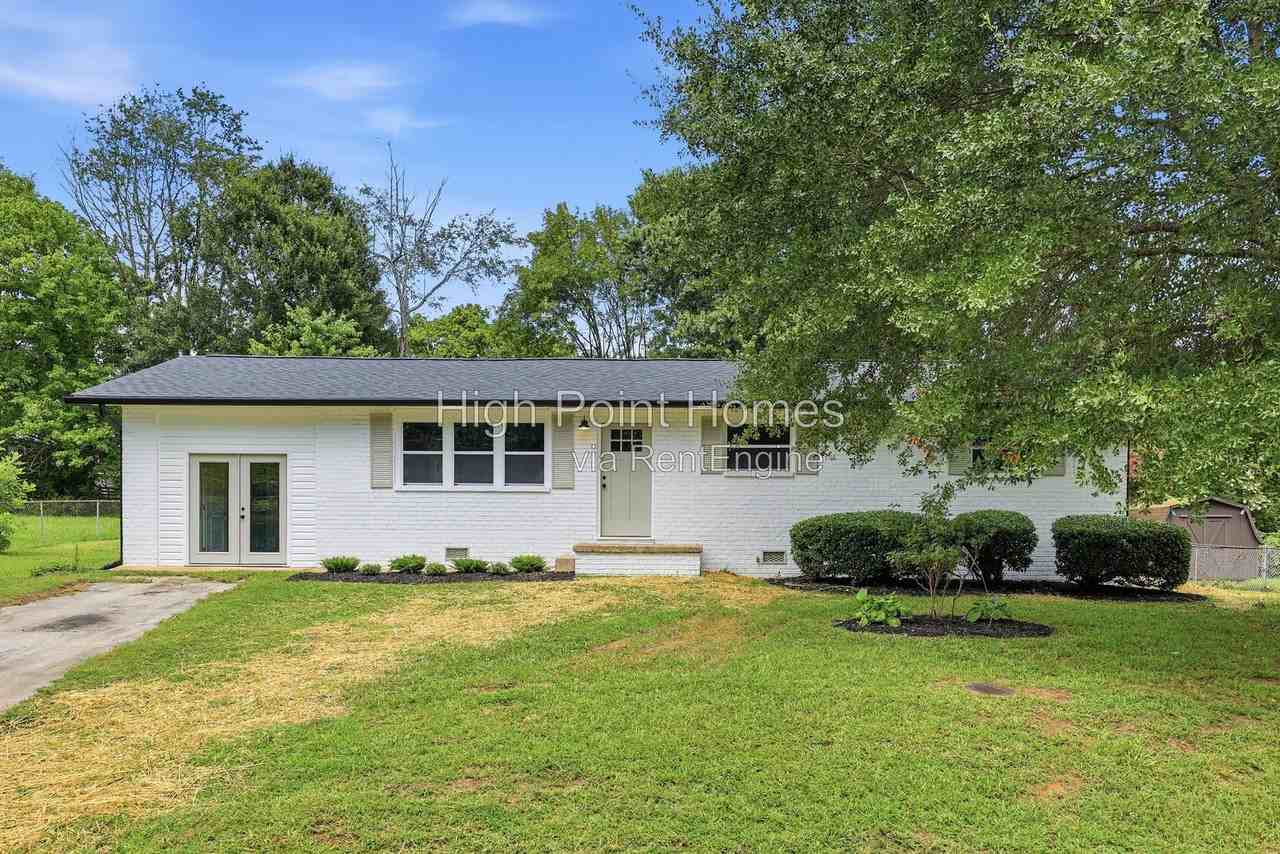 508 Hiawatha Cir