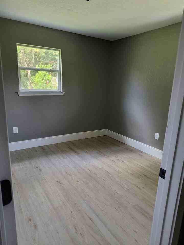 4428 Pine St - Photo 6 of 7