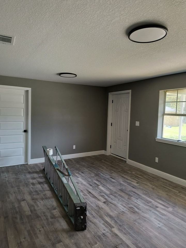 4407 Tram Rd - Photo 2 of 10