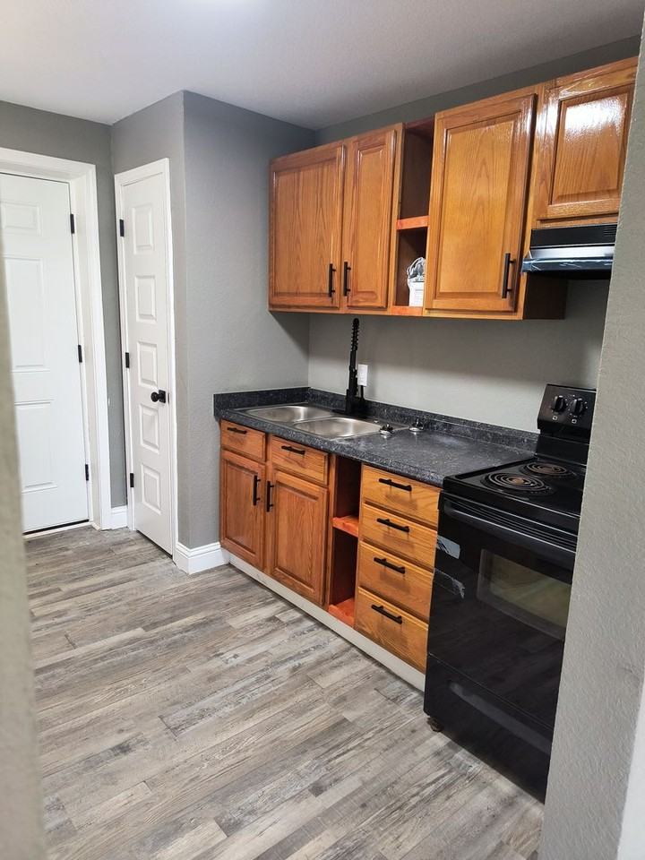 4407 Tram Rd - Photo 3 of 10