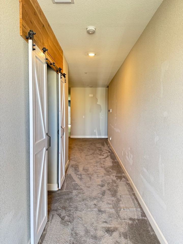2925 Walker Way - Photo 2 of 21