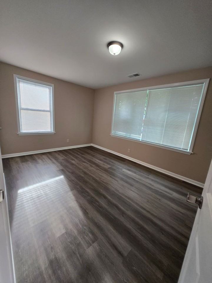 1947 Clovia Ln - Photo 7 of 16
