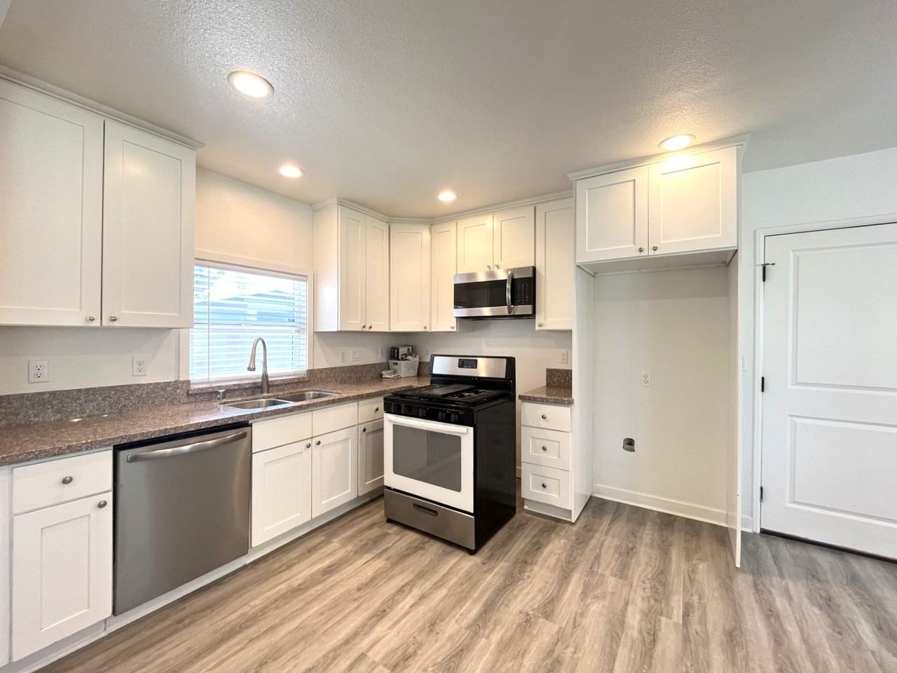 RV T 1629 - Photo 4 of 46