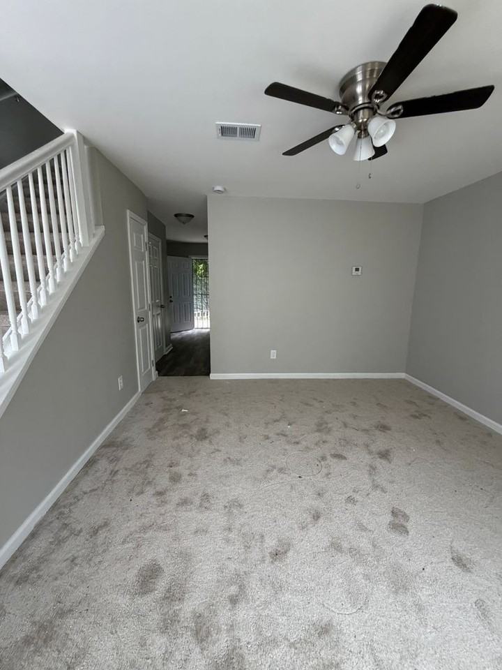 902 902 Bolton Road SW - B4 #B4 - Photo 2 of 9