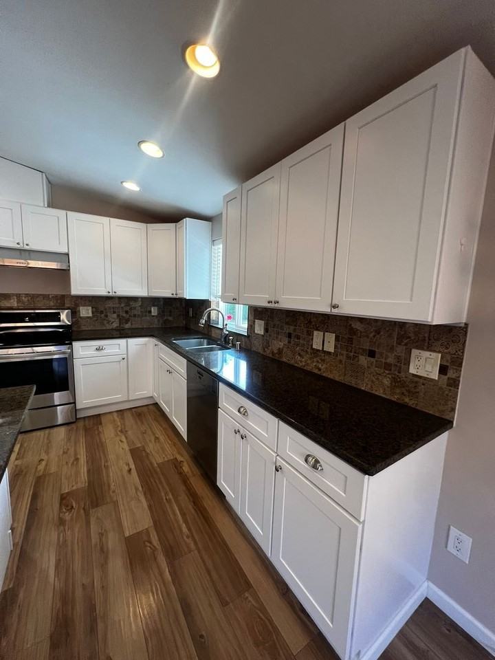 8261 Snohomish Rd - Photo 3 of 29