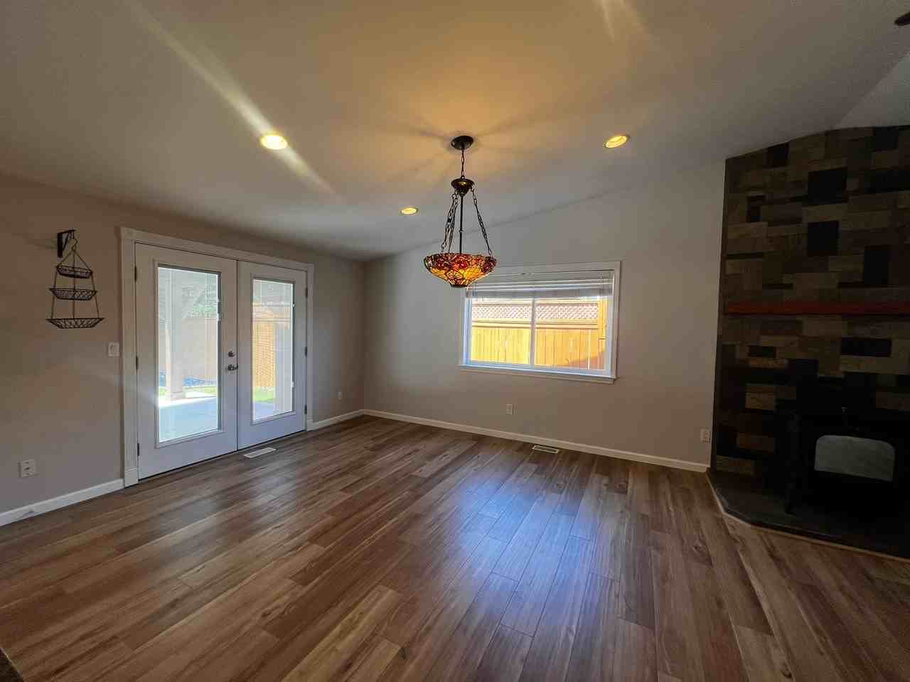 8261 Snohomish Rd - Photo 5 of 29