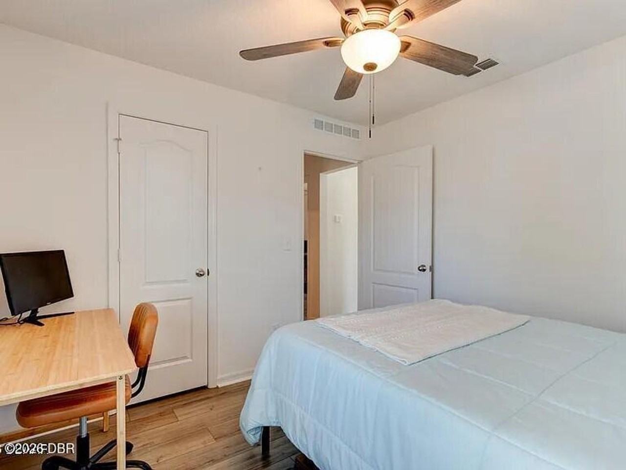 33 Pine Croft Ln - Photo 6 of 15