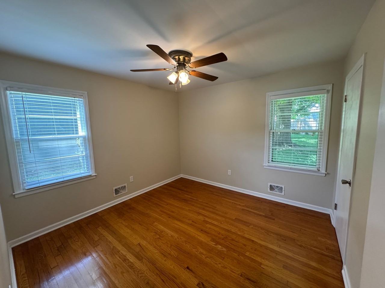 121 Nw 6th St - Photo 5 of 13