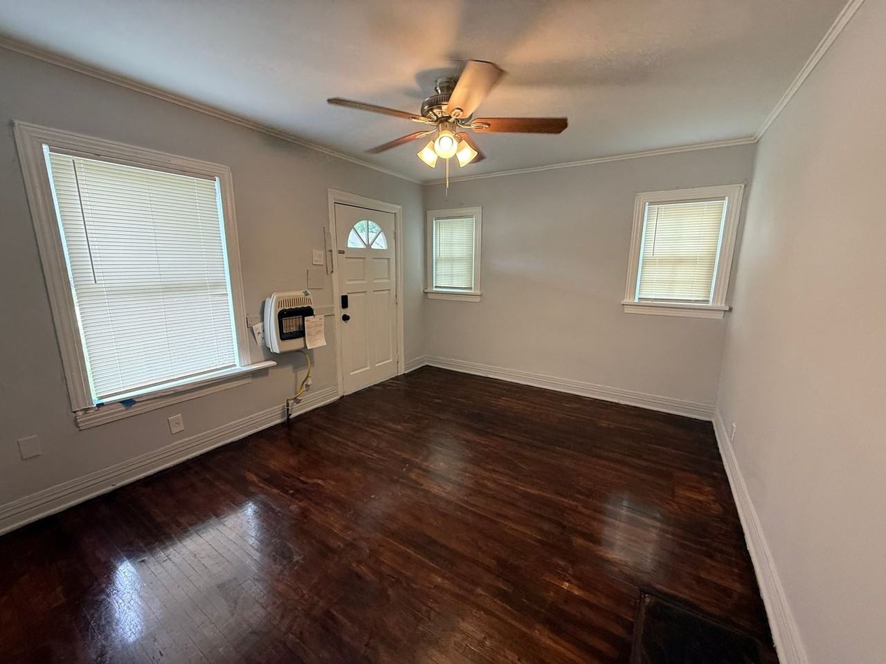 2814 E Admiral Ct - Photo 4 of 22