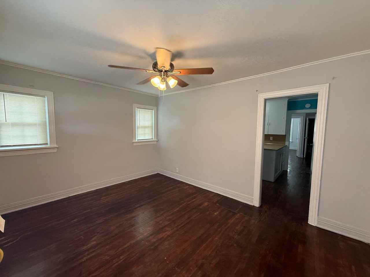 2814 E Admiral Ct - Photo 6 of 22