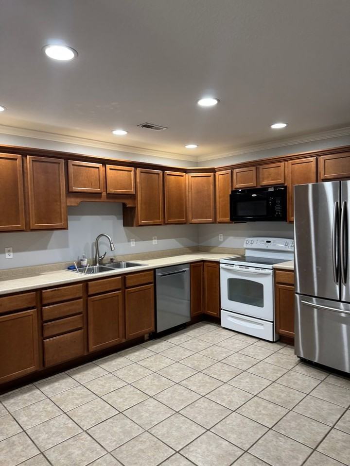 204 Tekoa Way - Photo 6 of 18