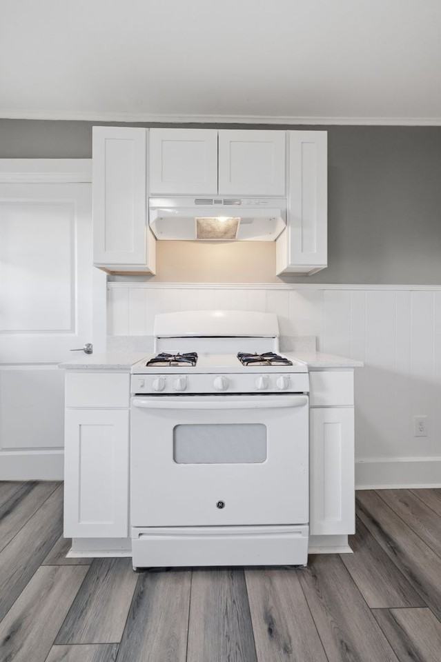 47 Sprague St - Photo 2 of 22