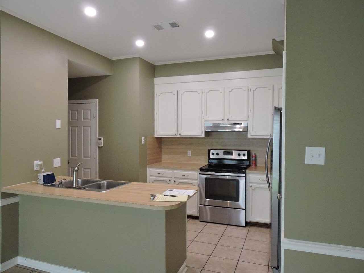 5138 Stumberg Ln - Photo 5 of 12