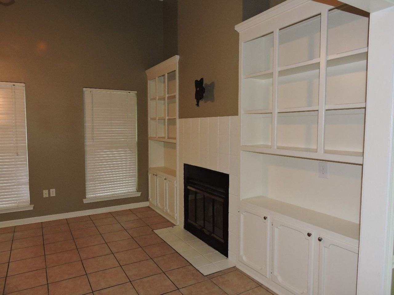 5138 Stumberg Ln - Photo 6 of 12