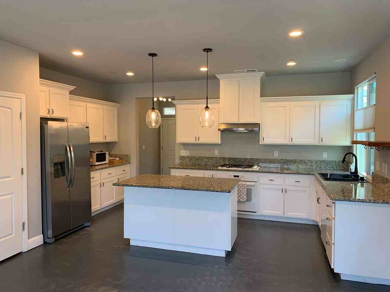 2868 Eaton Rd - Photo 3 of 32