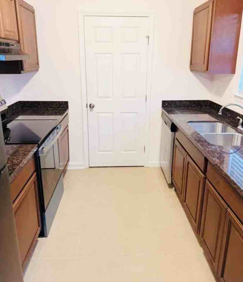 10048 El Scott Avenue - Photo 5 of 20