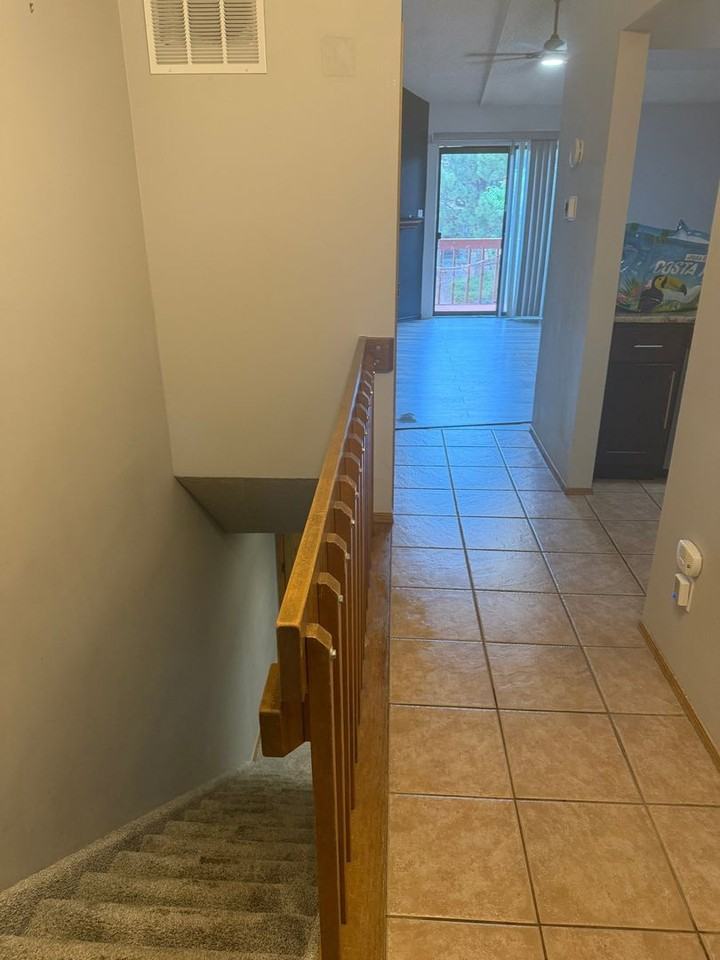 6471 Jonathan Ct - Photo 3 of 21