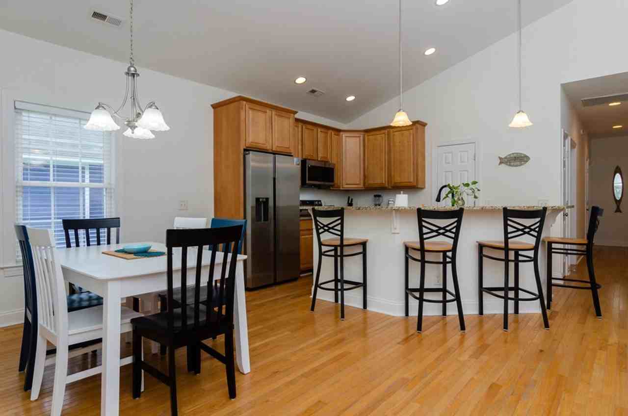 1713 Mackerel Ln - Photo 6 of 35