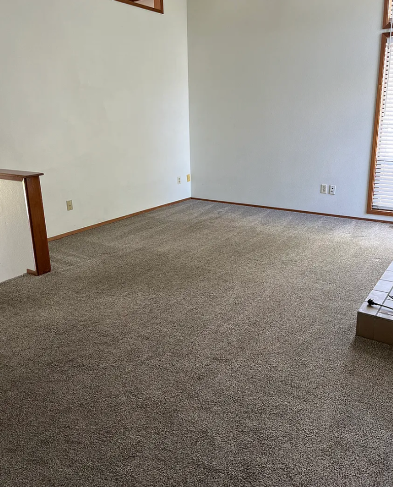 3825 Sage Rd - Photo 6 of 10