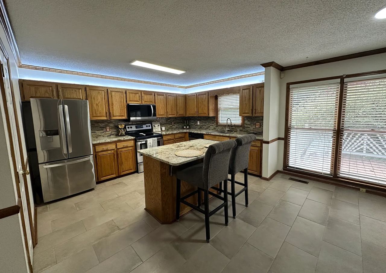 1200 Stillwater Rd - Photo 4 of 27