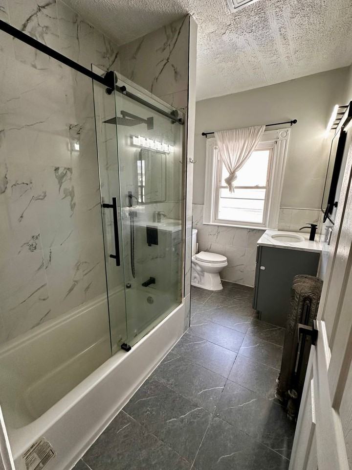 25 Brighton St #3 - Photo 5 of 12