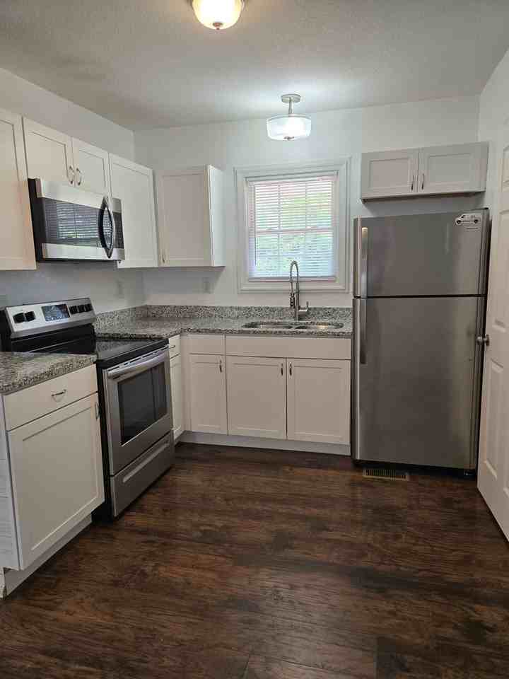 1914 Piedmont Ave - Photo 4 of 13