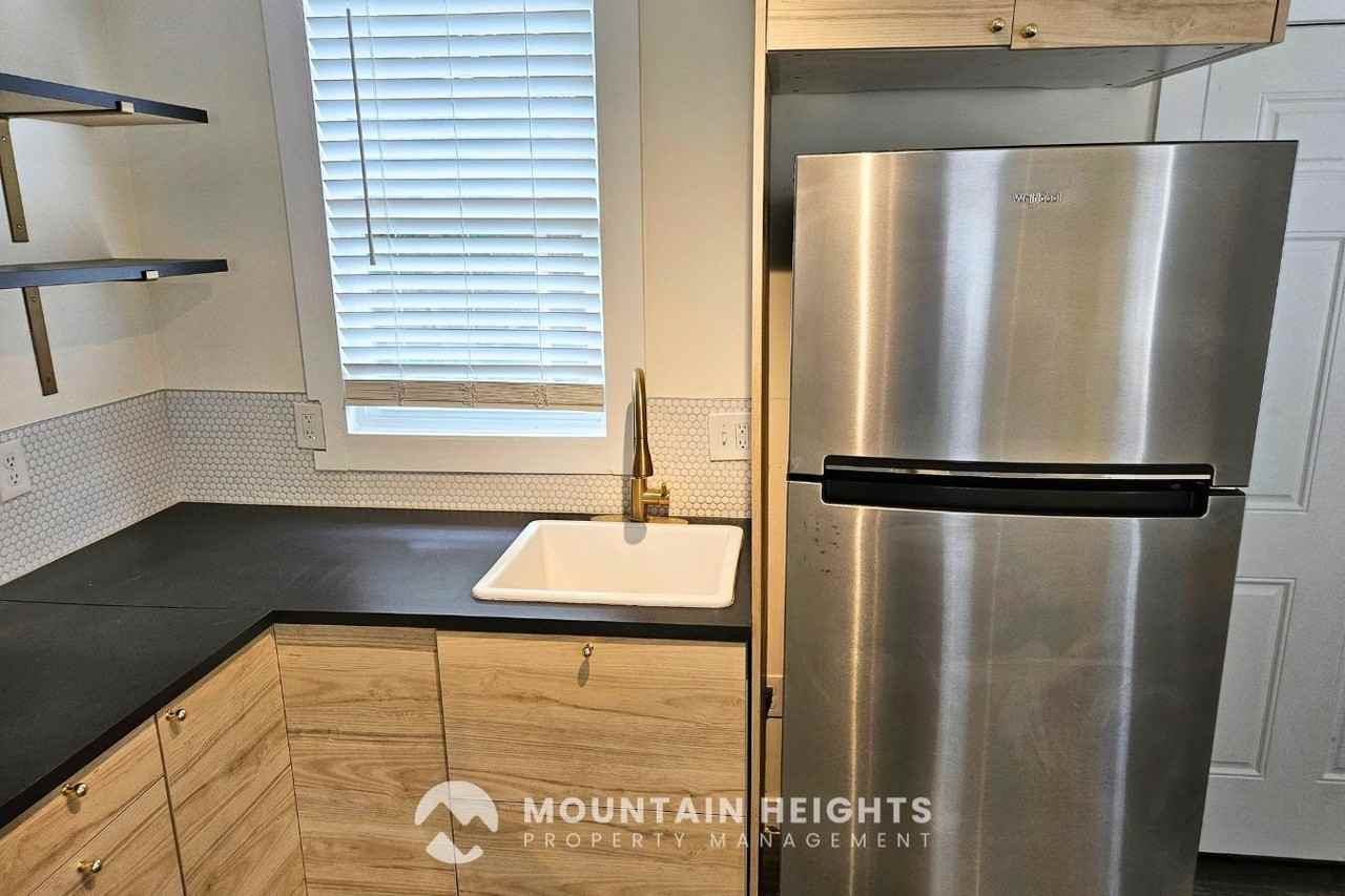 1074 E Kensington Ave - Photo 7 of 18