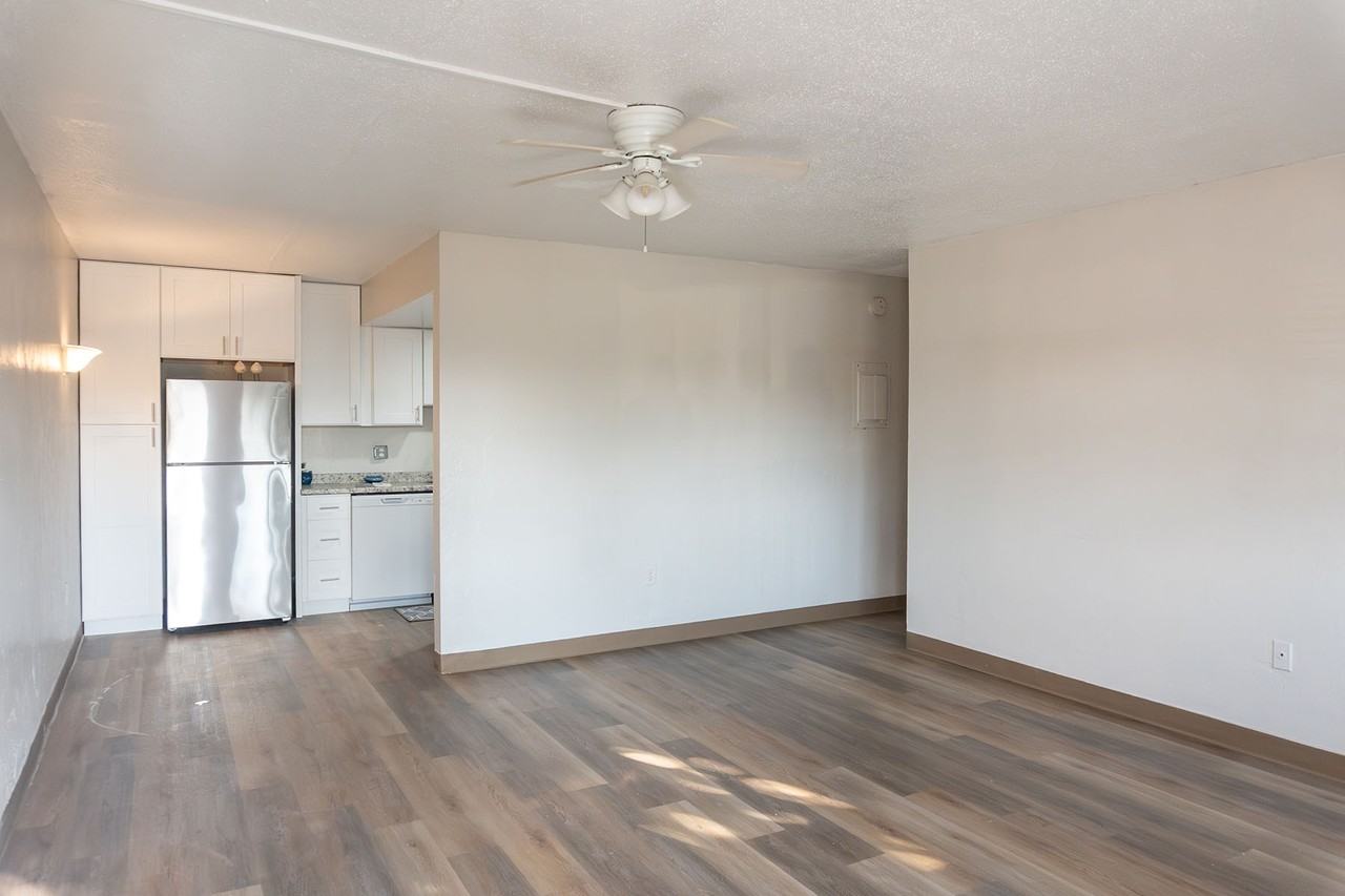 2765 W Tharpe St #202 - Photo 2 of 35