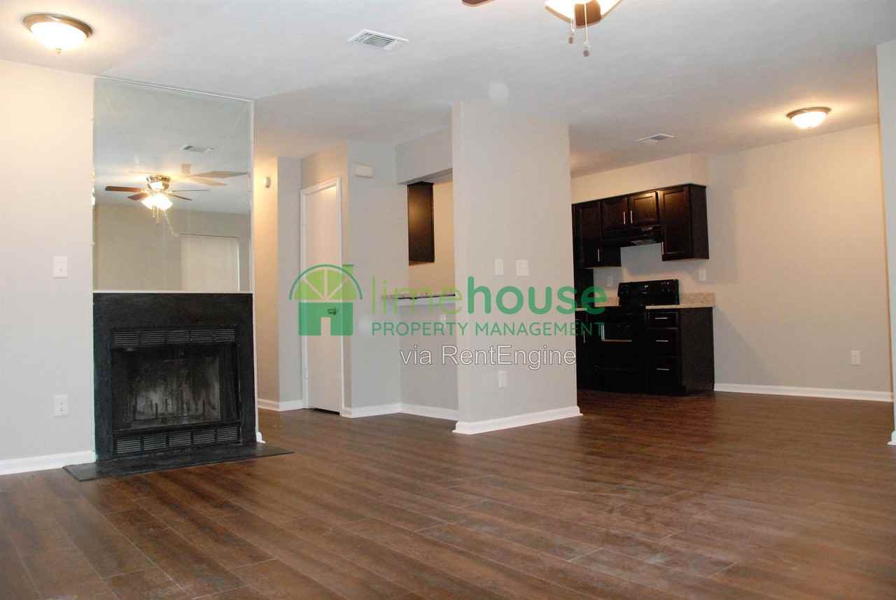 1311 Tait Close - Photo 2 of 15