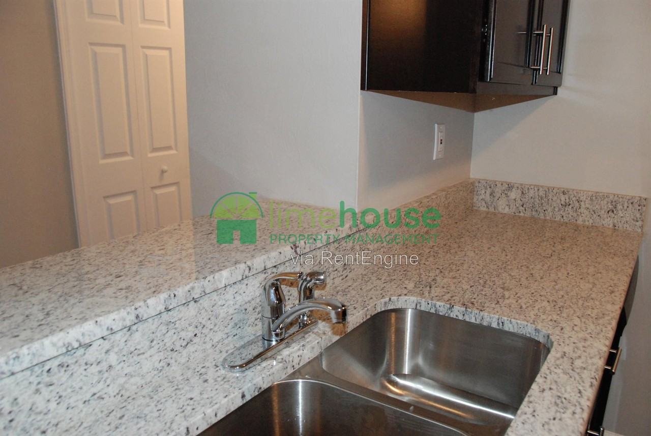 1311 Tait Close - Photo 5 of 15
